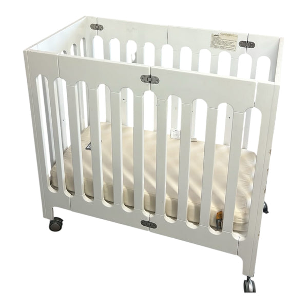 Bloom Alma Foldable Mini Crib