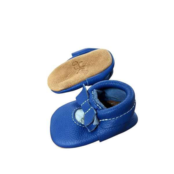 Freshly Picked | Blue Leather Crib Shoes | 2 Infant