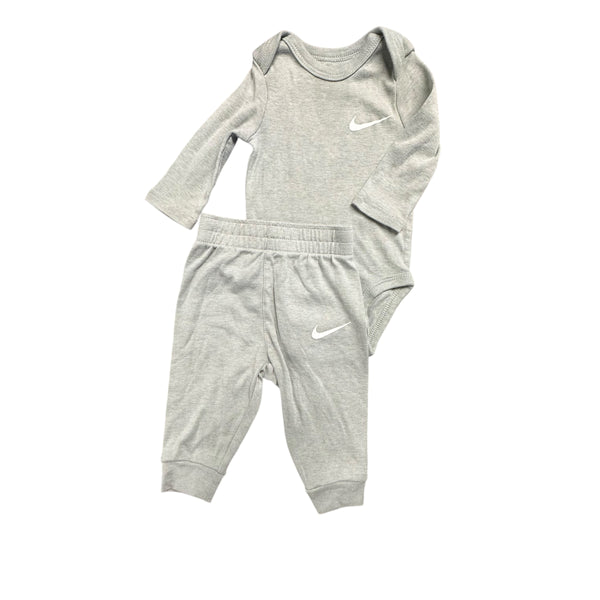 Nike | Grey Set | 3m