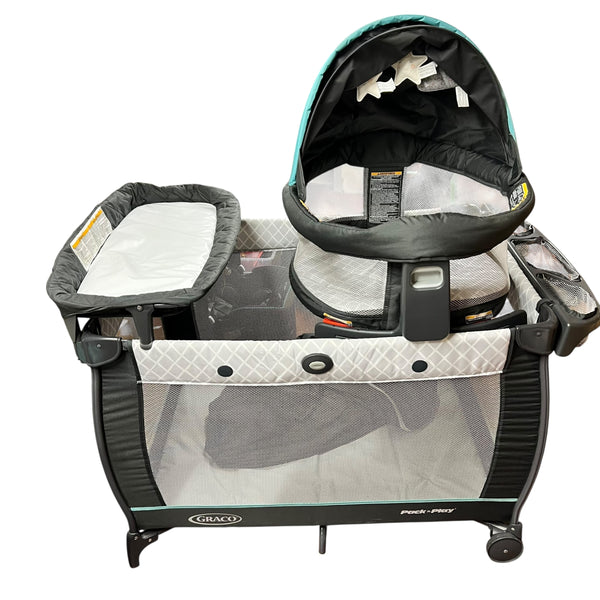 Graco | Deluxe Pack and Play with bassinet and changing pad and infant insert
