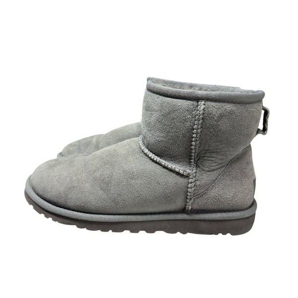 UGG | Grey Shorties | 6 Womens