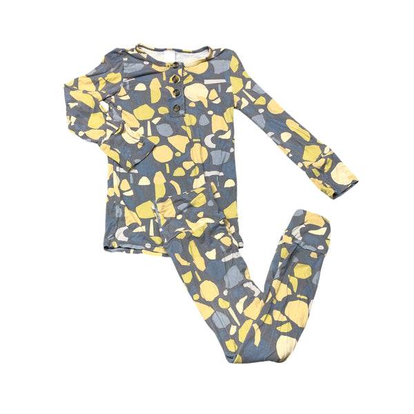 Lou Lou | Multi Color Shapes Pajamas | 3T